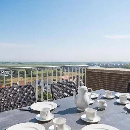 Fraval - Beachfront With Sea Views In Apartment Middelkerke