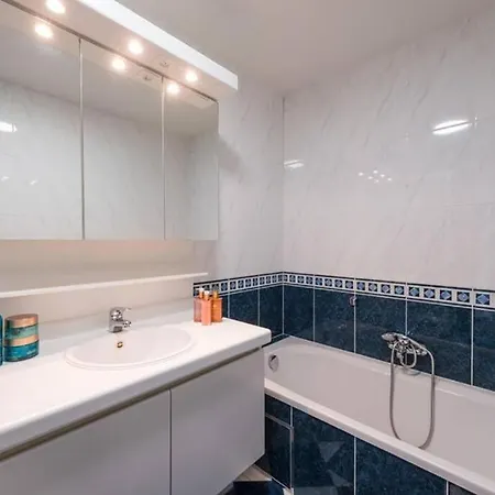 Fraval - Beachfront With Sea Views In *