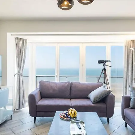 Fraval - Beachfront With Sea Views In Apartment *