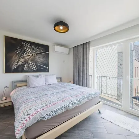 아파트 Fraval - Beachfront With Sea Views In