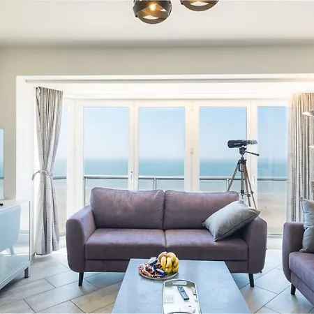 Fraval - Beachfront With Sea Views In Apartmán *